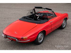 Image 13/29 of Alfa Romeo 1600 Spider Duetto (1967)