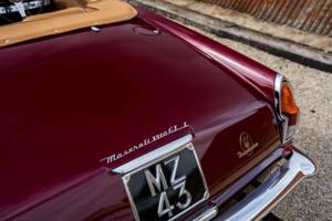 Image 42/51 of Maserati 3500 GTI Spyder Vignale (1963)