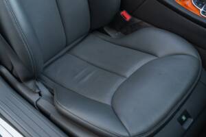 Image 37/86 de Mercedes-Benz SL 500 (2002)