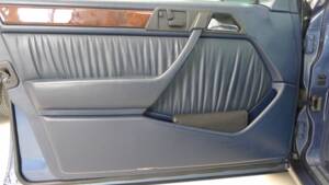 Afbeelding 36/40 van Mercedes-Benz E 420 (1993)