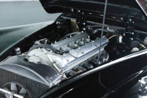 Image 26/47 de Jaguar XK 120 FHC (1954)