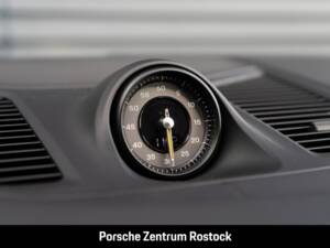 Obraz 13/33 pojazdu Porsche Cayenne Coupé Turbo S E-Hybrid (2026)