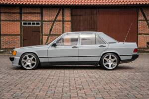 Bild 11/62 von Mercedes-Benz 190 E (1983)
