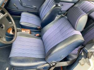 Image 37/49 of Mercedes-Benz 230 C (1980)