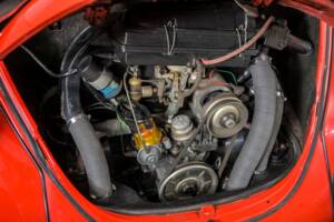 Image 38/50 of Volkswagen Beetle 1200 "Jeans Bug" (1983)