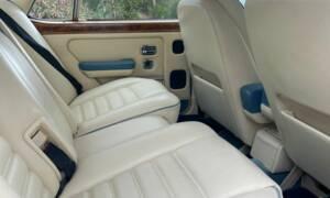 Image 6/10 of Bentley Turbo R (1990)