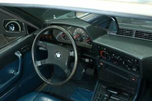 Bild 23/49 von BMW 633 CSi A (1980)
