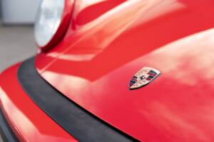 Image 7/29 of Porsche 911 Carrera 3.2 (1989)