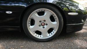 Image 13/50 of Jaguar XKR (1998)