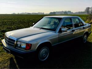 Image 1/12 of Mercedes-Benz 190 E 2.0 (1992)