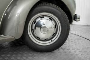 Image 38/50 of Volkswagen Beetle 1303 LS (1971)