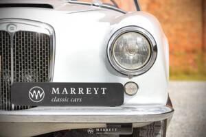 Image 9/70 of Lancia Aurelia B24 Convertible (1957)