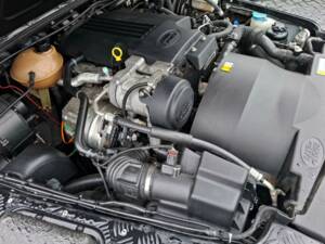 Bild 10/35 von Land Rover Defender 110 (2012)