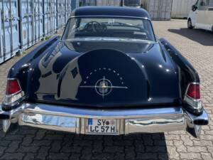 Image 7/8 of Lincoln Continental Mark II (1957)
