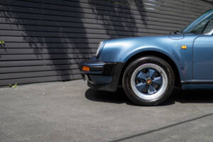 Imagen 42/44 de Porsche 911 Turbo 3.3 (1989)