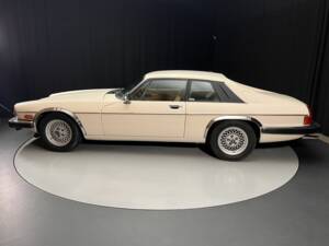 Image 5/8 de Jaguar XJ-S V12 (1987)