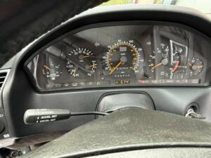 Image 29/50 of Mercedes-Benz 500 SL (1991)
