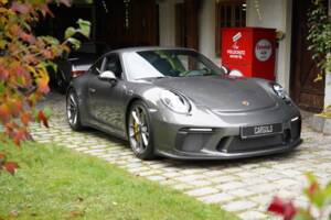 Bild 3/21 von Porsche 911 GT3 Touring (2018)