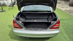 Afbeelding 62/63 van Mercedes-Benz SLK 32 AMG (2001)
