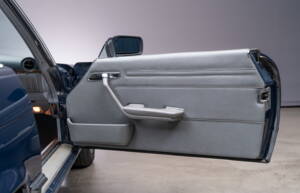 Bild 16/24 von Mercedes-Benz 500 SL (1983)