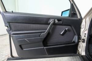 Image 17/50 of Mercedes-Benz 190 D (1986)