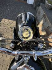 Image 8/10 of BMW R 27 (1966)