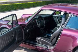 Image 8/46 of Porsche 911 Carrera 4 (1992)