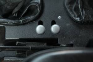 Image 43/50 de Mercedes-Benz 280 GE (SWB) (1981)