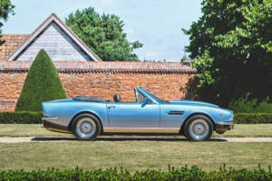 Image 12/22 of Aston Martin V8 Volante (1986)