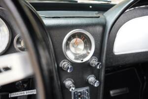Bild 48/50 von Chevrolet Corvette Sting Ray (1963)