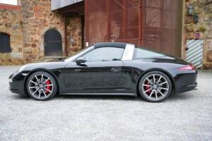 Bild 9/15 von Porsche 911 Carrera 4S (2015)