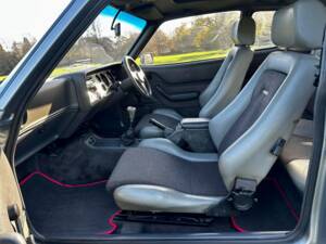 Bild 51/70 von Ford Capri 2,8i (1986)