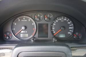 Image 36/52 of Audi RS4 Avant (2001)