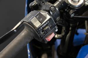 Bild 46/50 von Yamaha FZ 750 (1986)