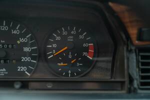 Image 36/50 of Mercedes-Benz 190 E 1.8 (1991)