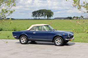 Image 16/50 of FIAT 124 Spider CS1 (1978)