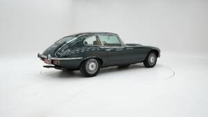 Image 2/15 de Jaguar Type E V12 (2+2) (1971)