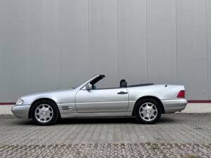 Imagen 1/13 de Mercedes-Benz SL 320 (1996)