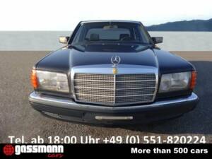 Image 2/15 de Mercedes-Benz 300 SE (1989)