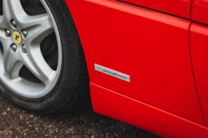 Image 14/50 de Ferrari F 355 Berlinetta (1998)