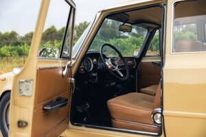 Image 13/18 of Alfa Romeo Giulia 1300 Super (1971)