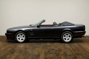 Imagen 2/15 de Aston Martin Virage Volante (1994)
