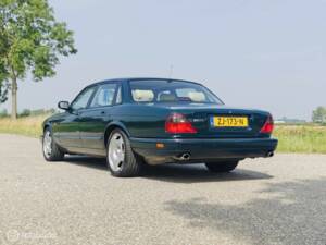 Image 10/50 of Jaguar XJR 4.0 Supercharged (1996)