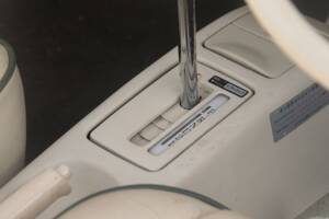 Bild 26/50 von Nissan Figaro (1991)