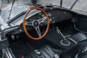 Image 8/16 of AC Cobra 427 (1965)