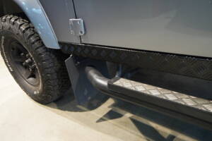 Bild 24/29 von Land Rover 90 (1988)