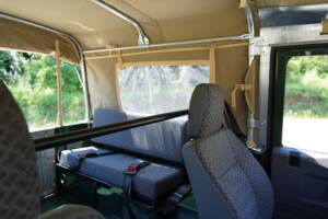 Image 23/64 of Land Rover Defender 90 Td5 (1999)