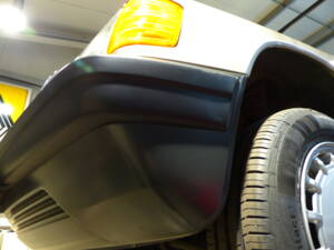 Image 56/77 de Mercedes-Benz 190 E 2.3 (1988)