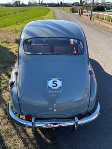 Image 16/133 of Volvo PV 444 (1954)