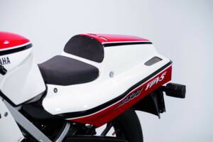 Bild 33/50 von Yamaha DUMMY (1985)